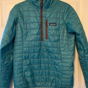 Patagonia pullover puffy